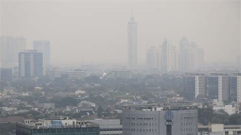 jakarta air pollution causes